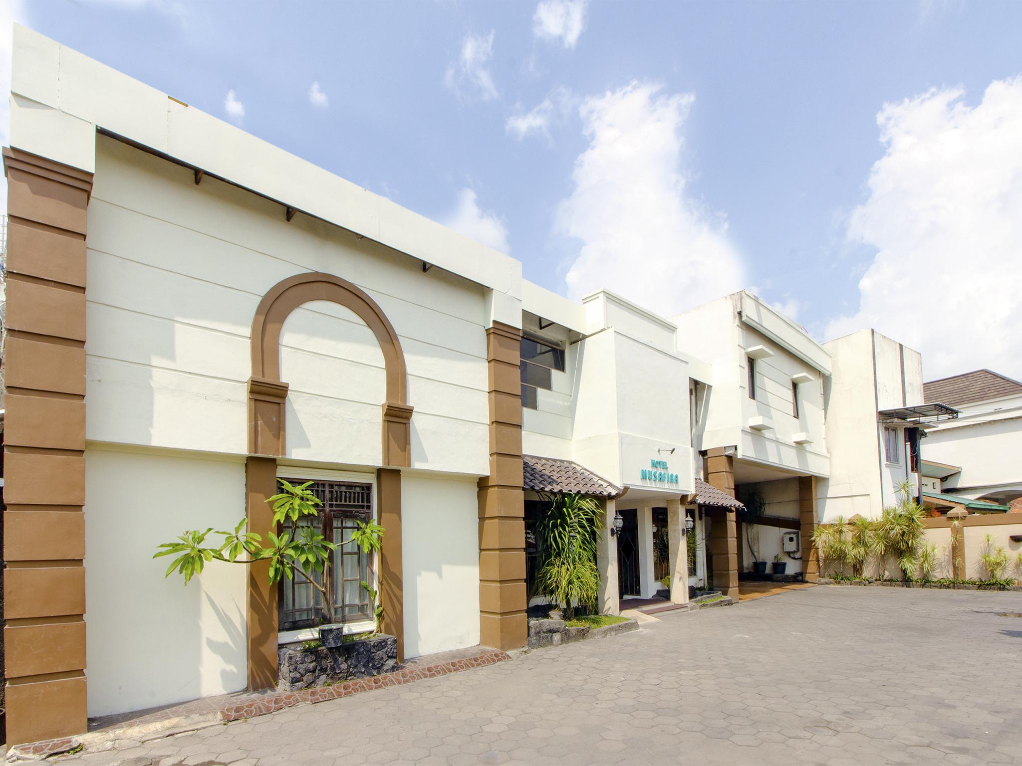 Oyo 1683 Hotel Musafira Syariah Yogyakarta Dış mekan fotoğraf