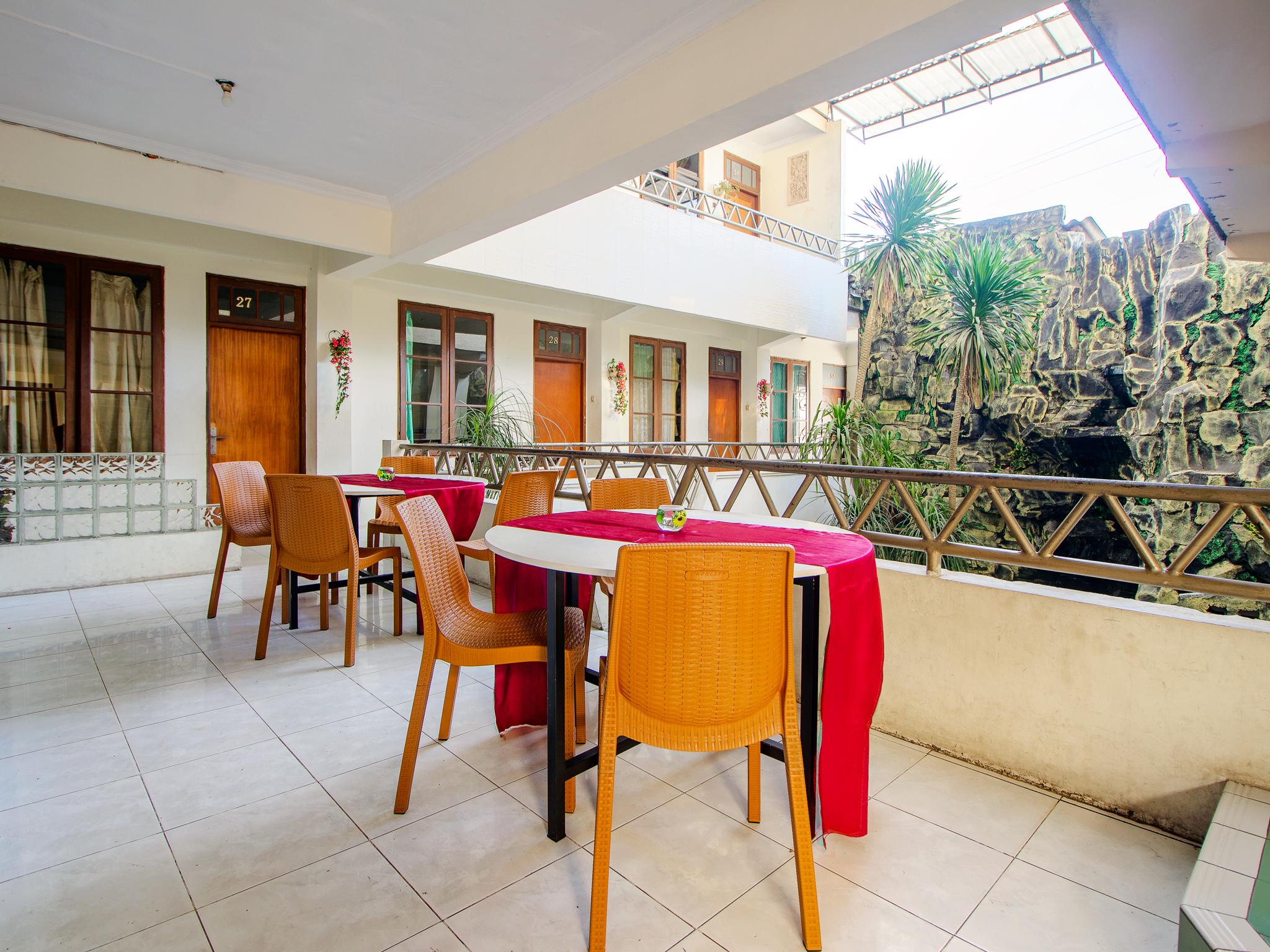 Oyo 1683 Hotel Musafira Syariah Yogyakarta Dış mekan fotoğraf